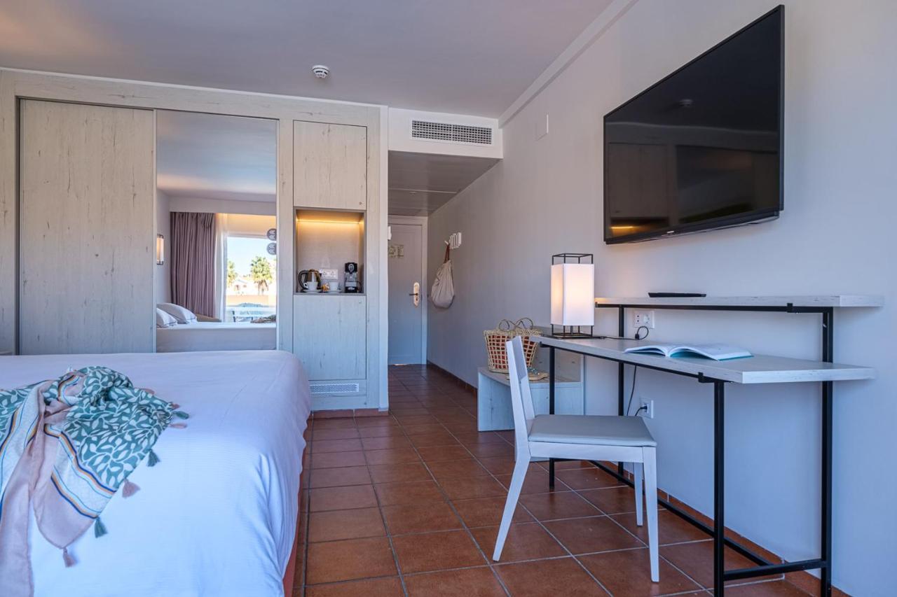 Oassium Hotel - Adults Only La Pineda Ngoại thất bức ảnh