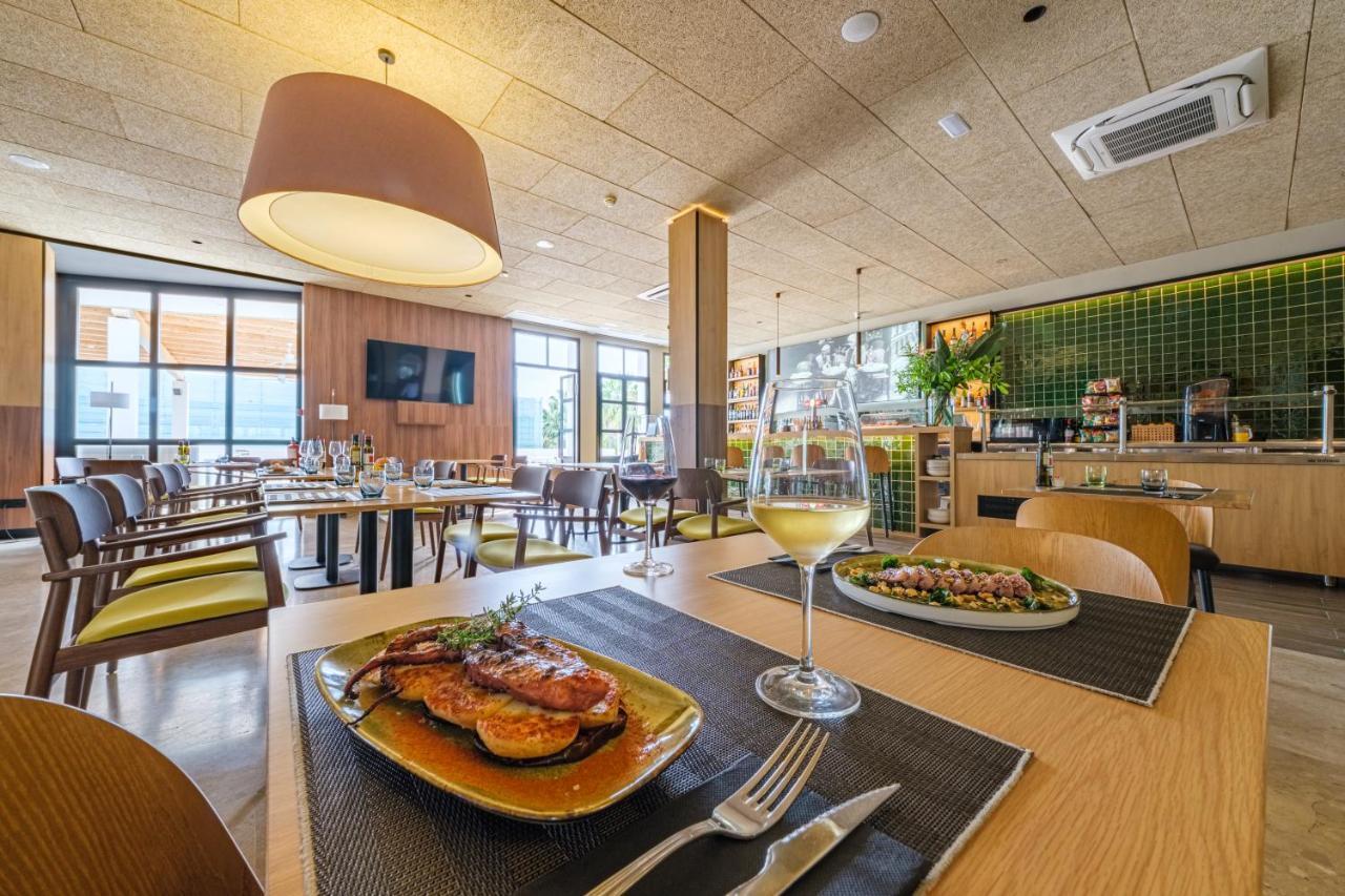 Oassium Hotel - Adults Only La Pineda Ngoại thất bức ảnh