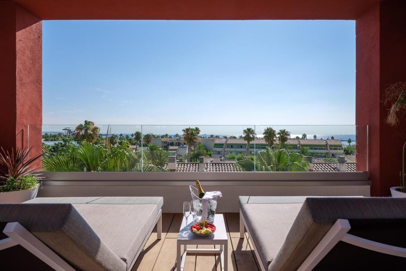Oassium Hotel - Adults Only La Pineda Ngoại thất bức ảnh
